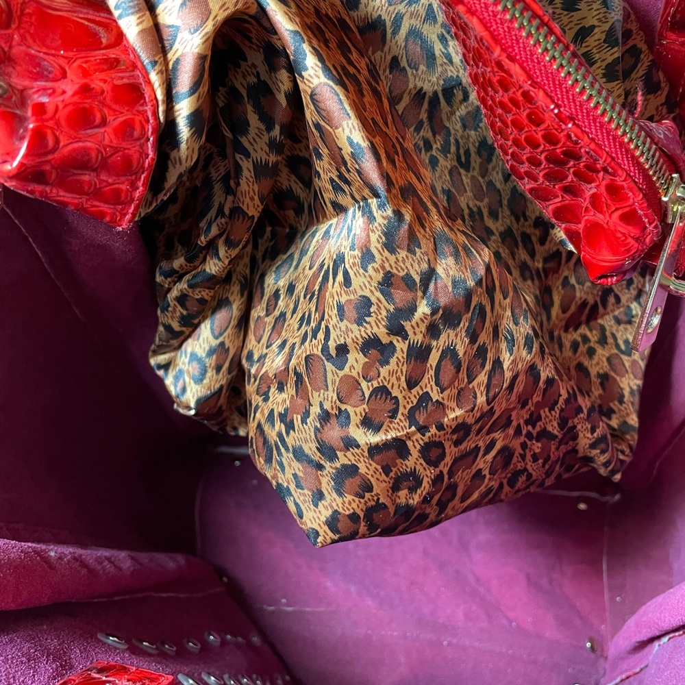 Large Red/Gold Rhinestones Travel Tote Bag - Picture 9 of 12